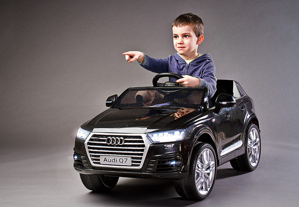 AUDI Q7 Kinderauto