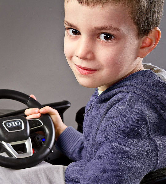 AUDI Q7 Kinderauto