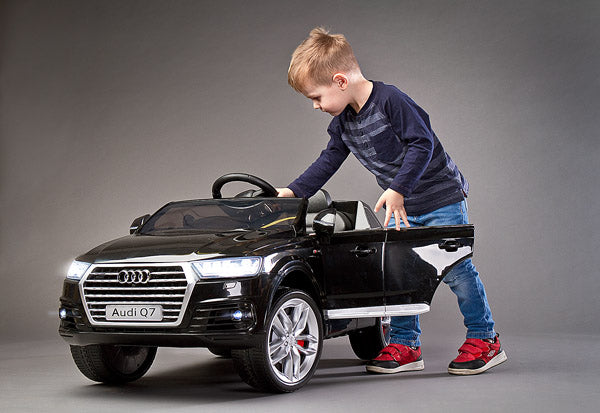 AUDI Q7 Kinderauto